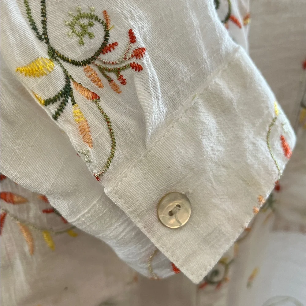 Figueroa & Flower Floral Embroidered Button Down Semi Sheer Shirt Size Large
